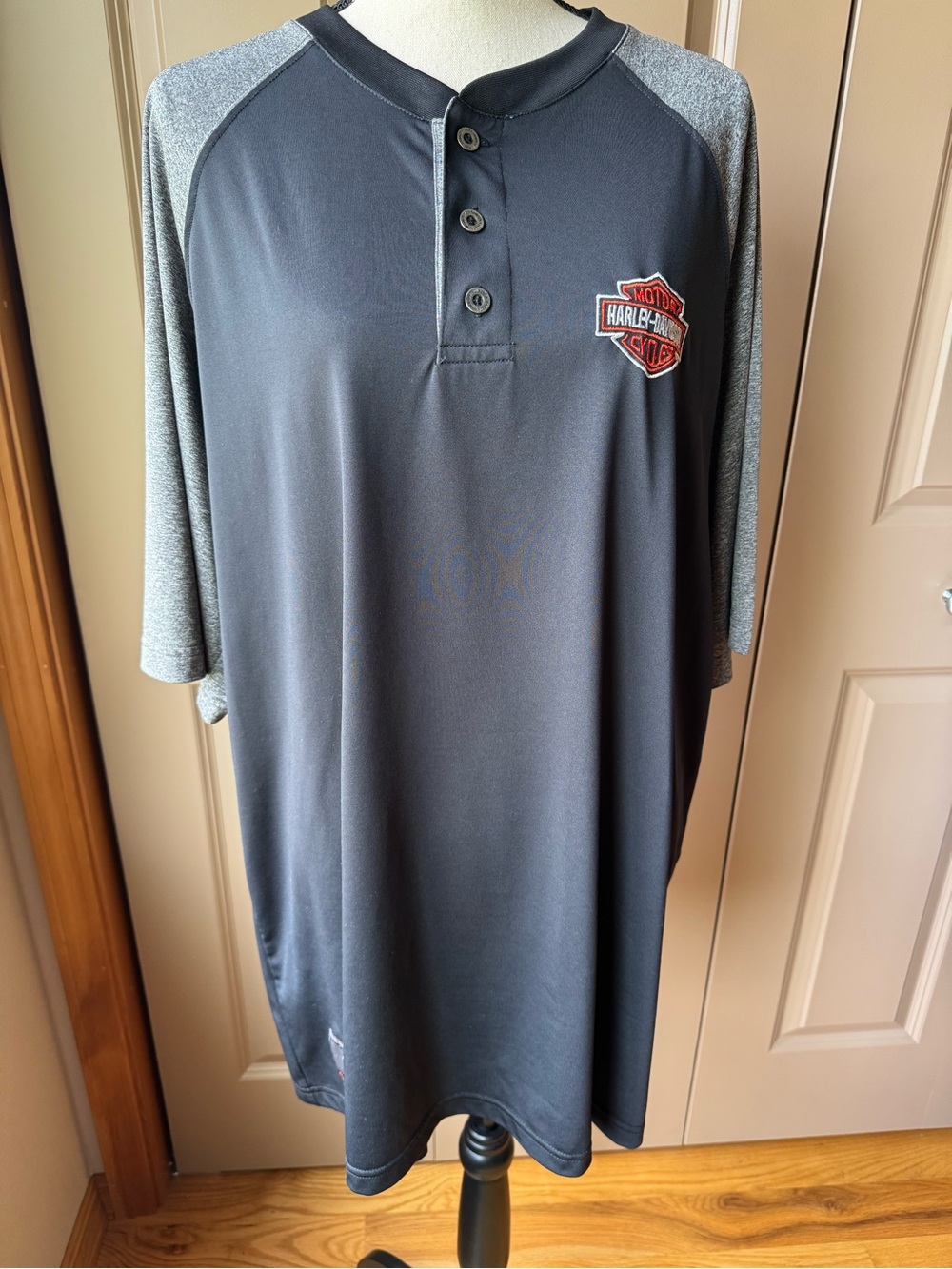Harley-Davidson Men's Black & Gray Henley Short Sleeve Shirt